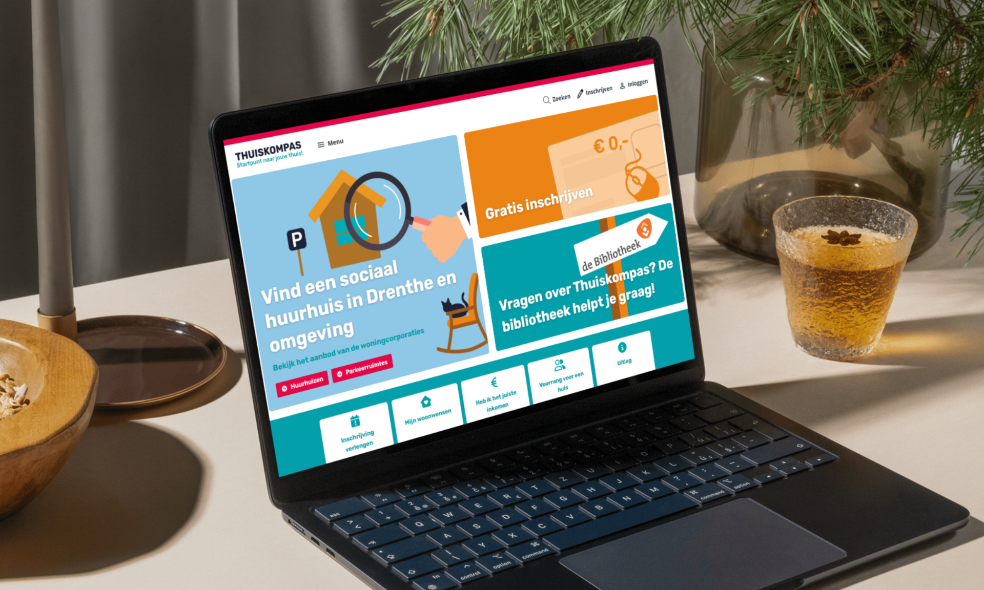 Thuiskompas Op Laptop